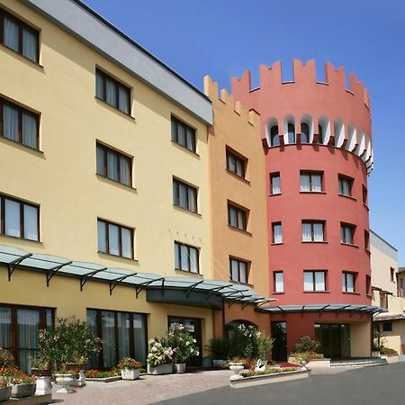 Hotel il Castelletto Casarile Esterno foto