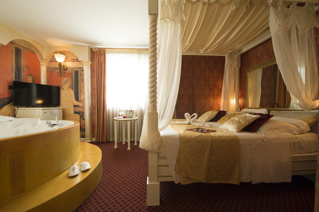 Hotel il Castelletto Casarile Esterno foto