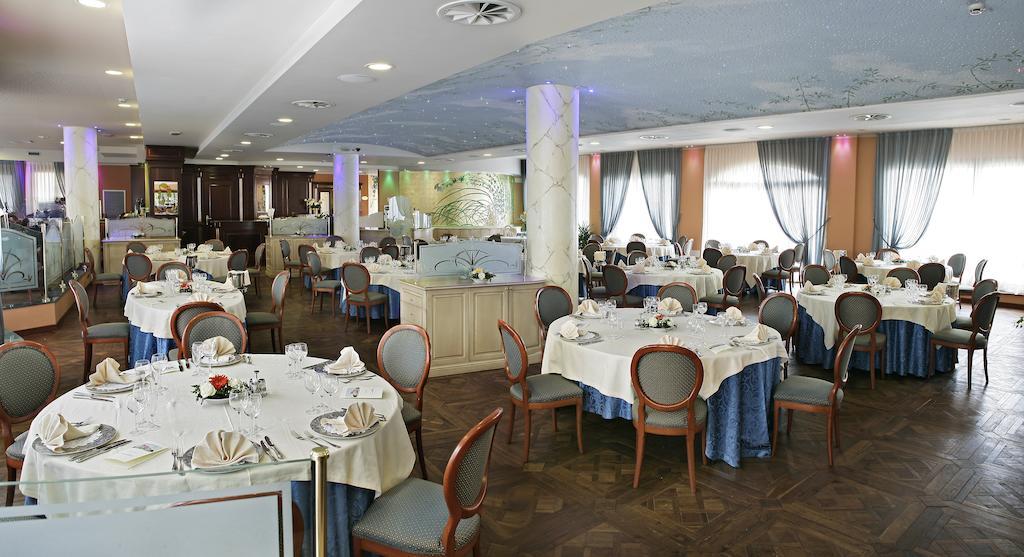 Hotel il Castelletto Casarile Esterno foto